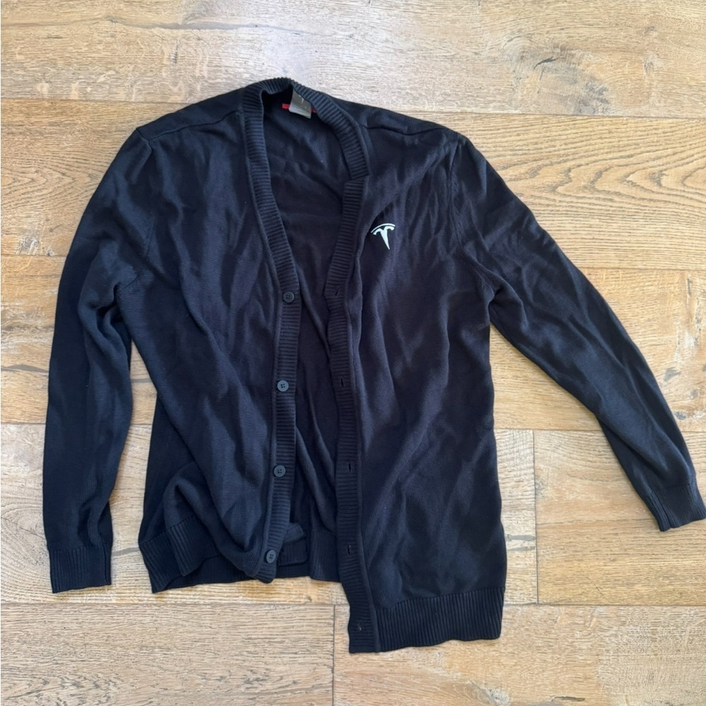 Tesla cardigan size L